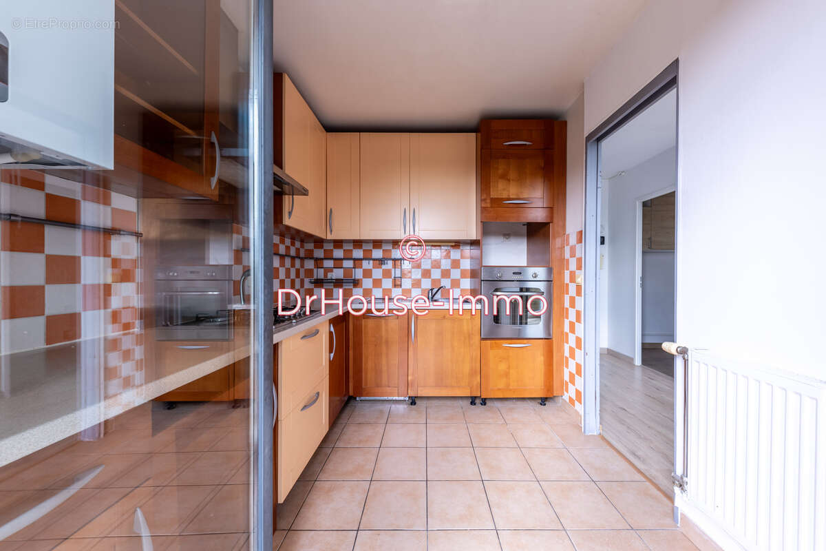 Appartement à ELANCOURT