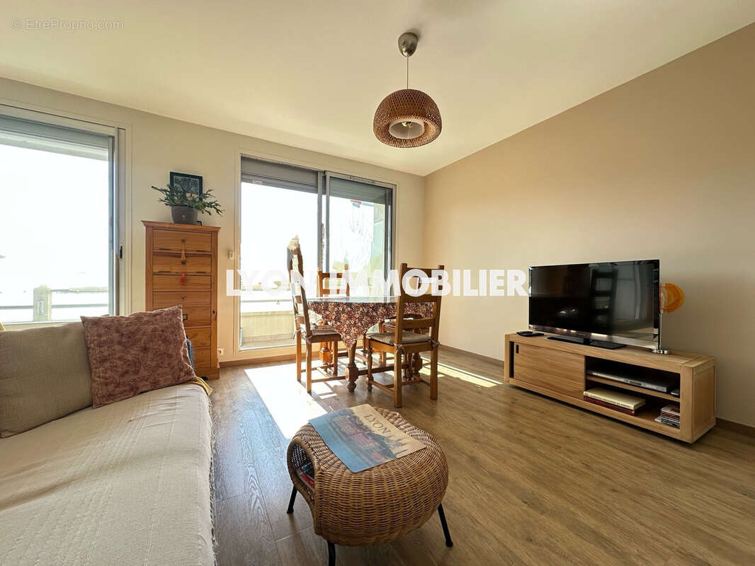 Appartement à LYON-8E