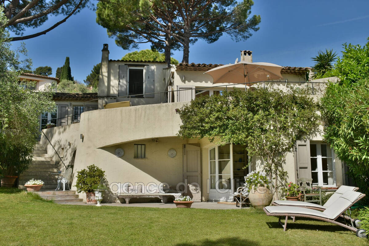 Maison à MOUANS-SARTOUX