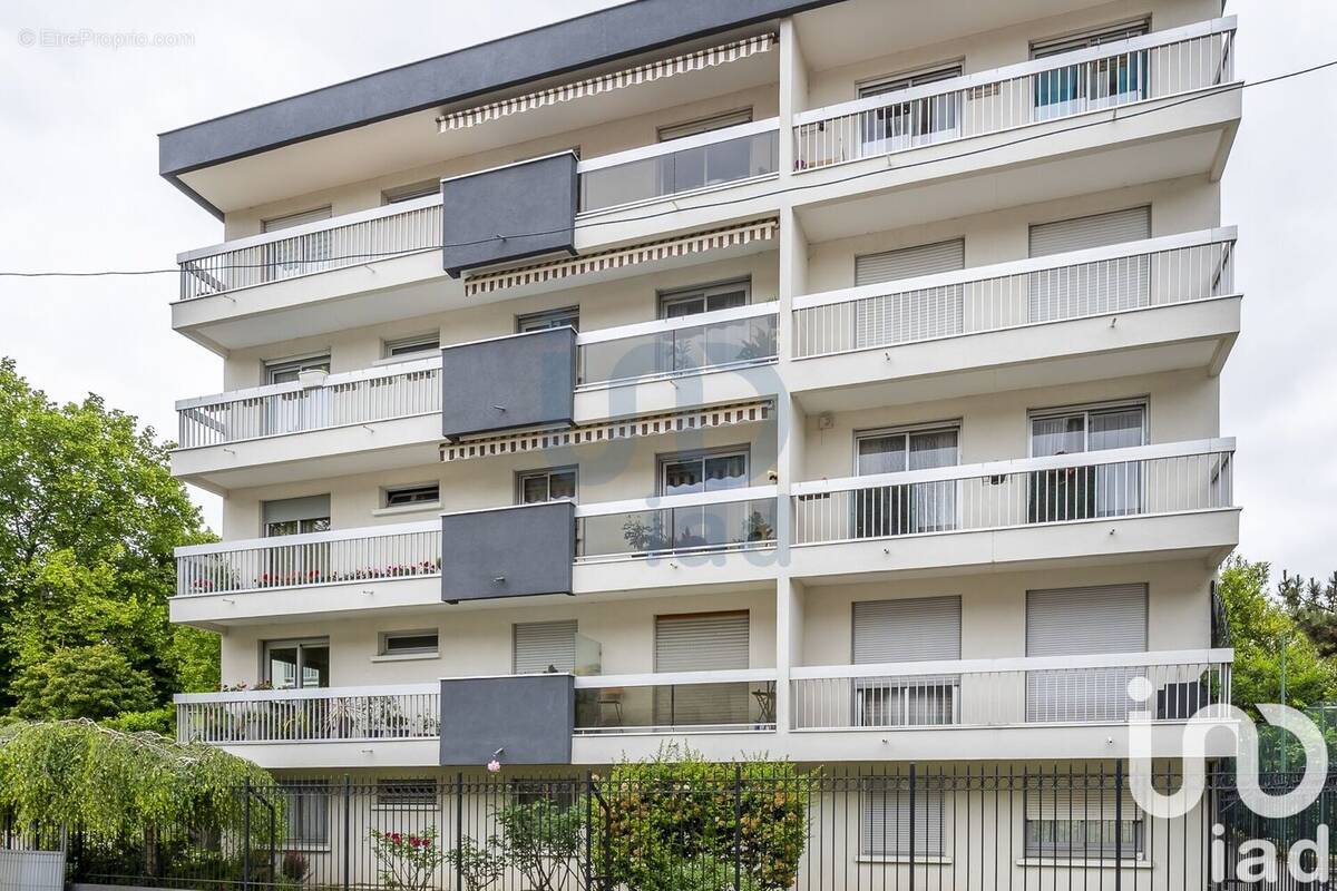 Photo 1 - Appartement à CHEVILLY-LARUE