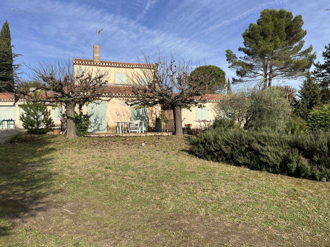 Maison à MONTBOUCHER-SUR-JABRON