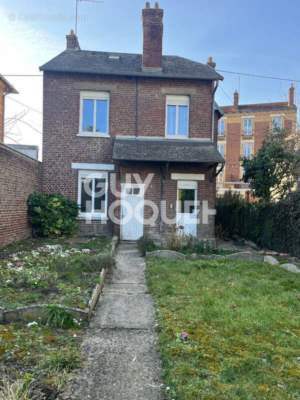 Maison à COMPIEGNE