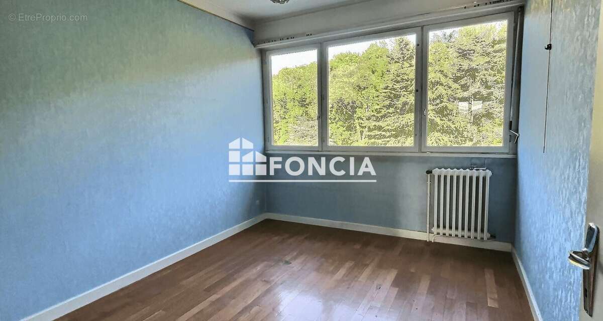 Appartement à SAINTE-FOY-LES-LYON