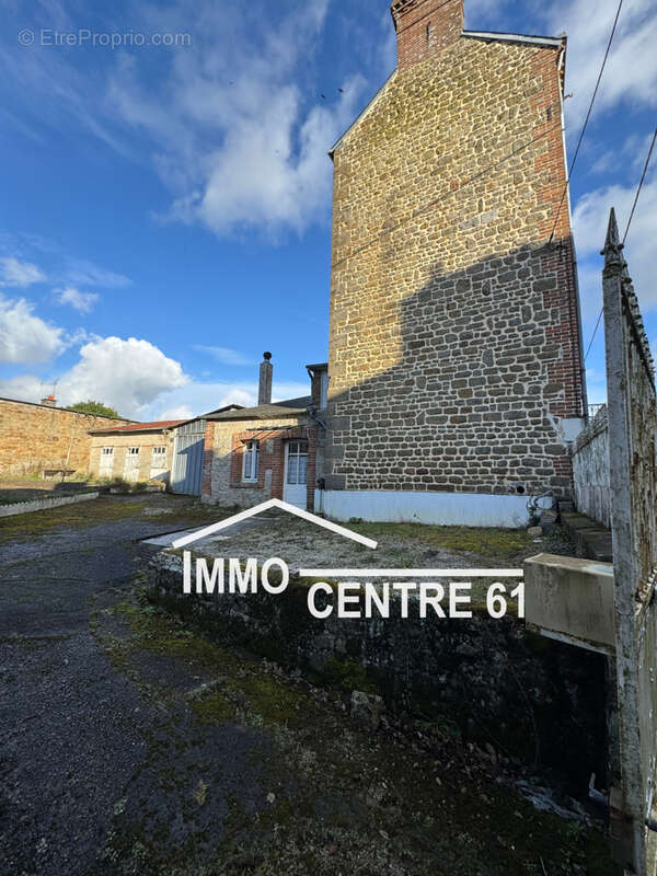 Maison à LA FERTE-MACE