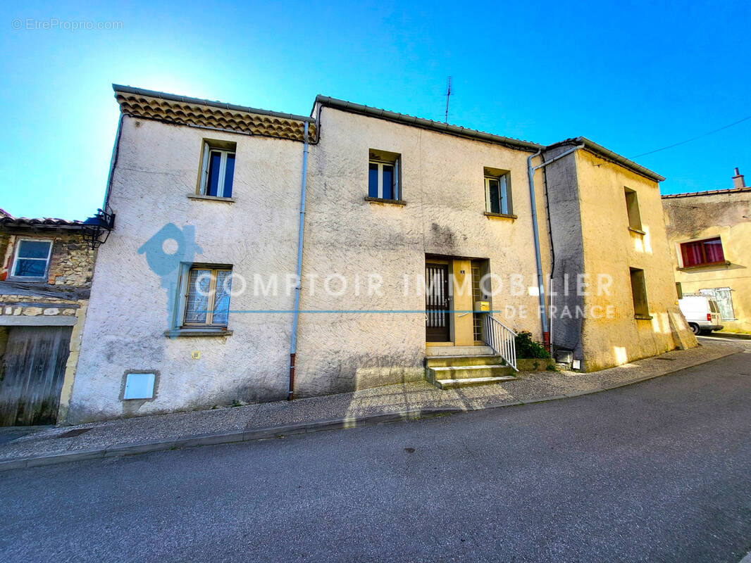 Maison à LIVRON-SUR-DROME