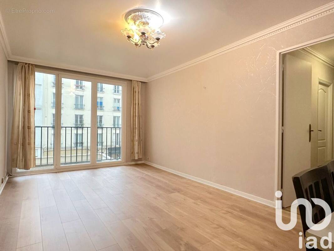 Photo 1 - Appartement à PARIS-19E