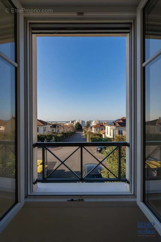 Appartement à LES CLAYES-SOUS-BOIS