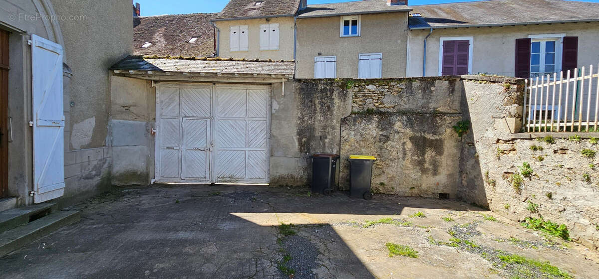 Maison à LUBERSAC