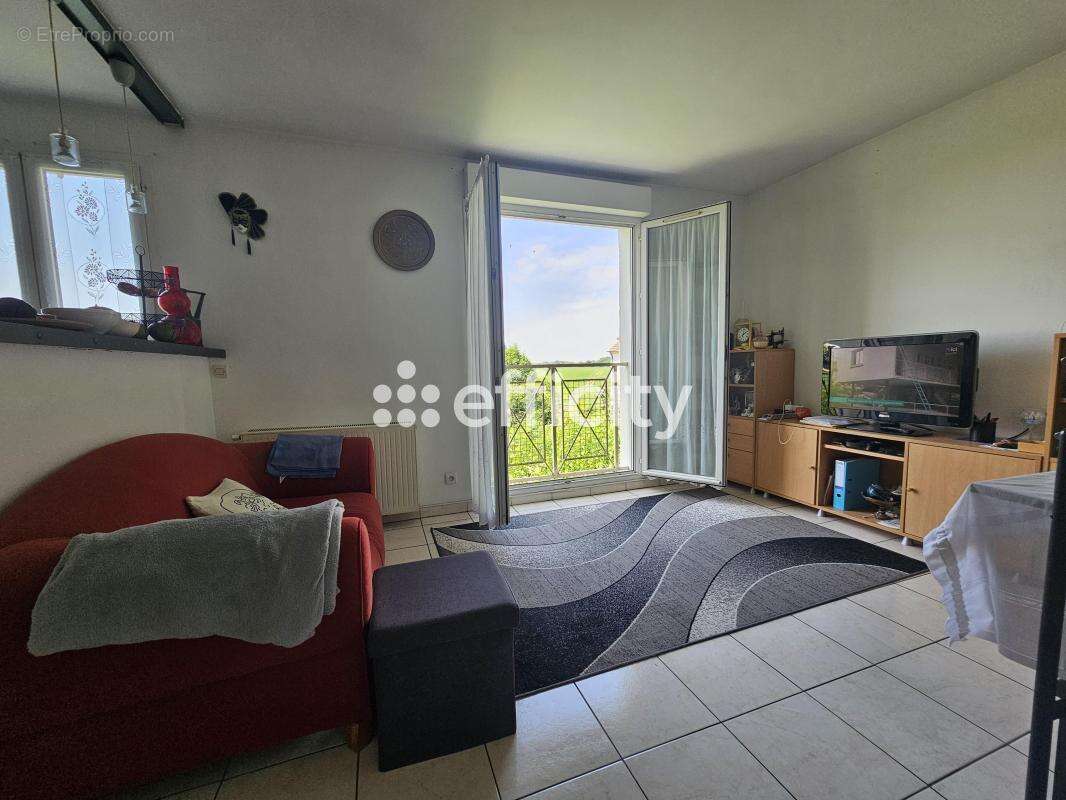 Appartement à MARLY-LA-VILLE