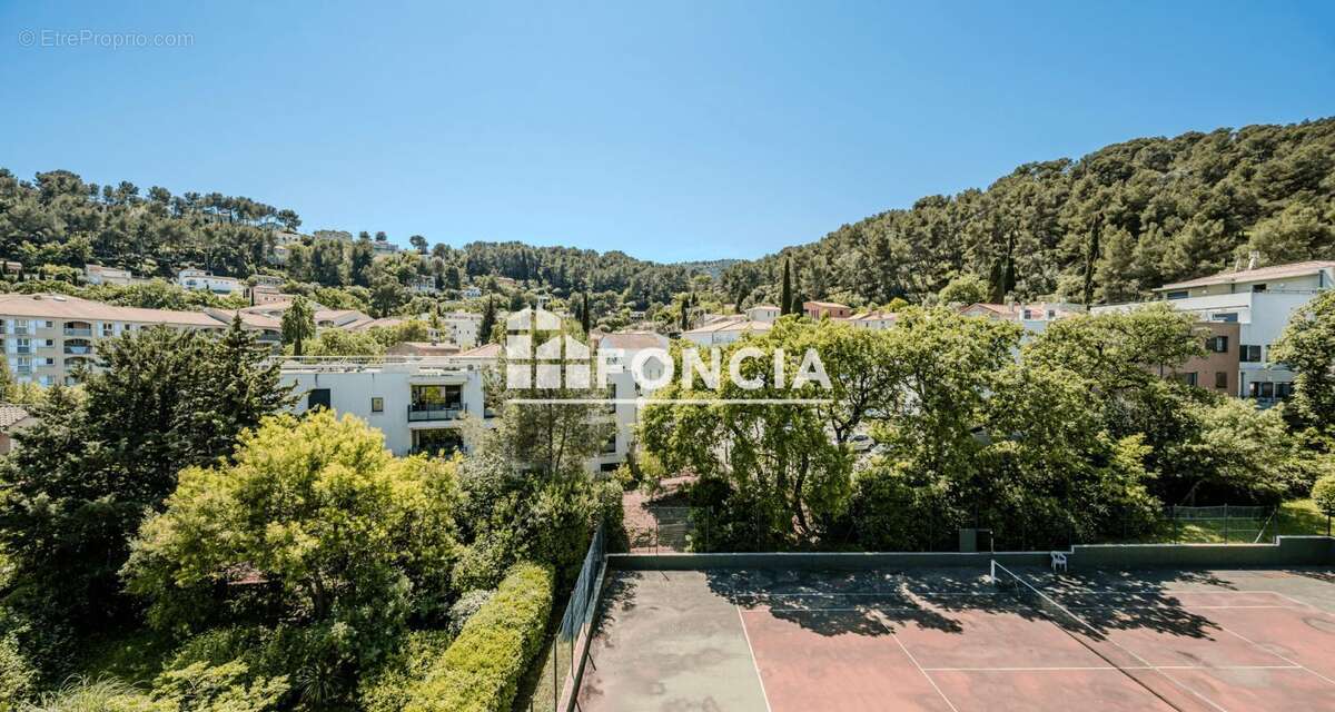 Appartement à HYERES