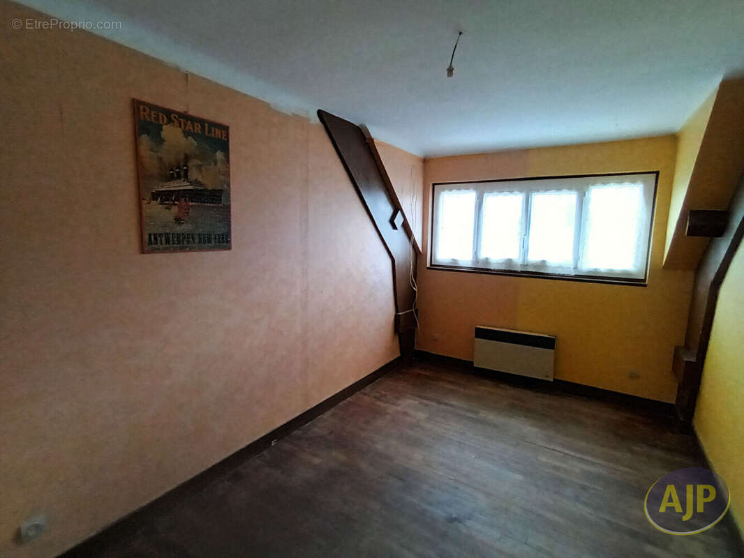 Maison à LIMERZEL