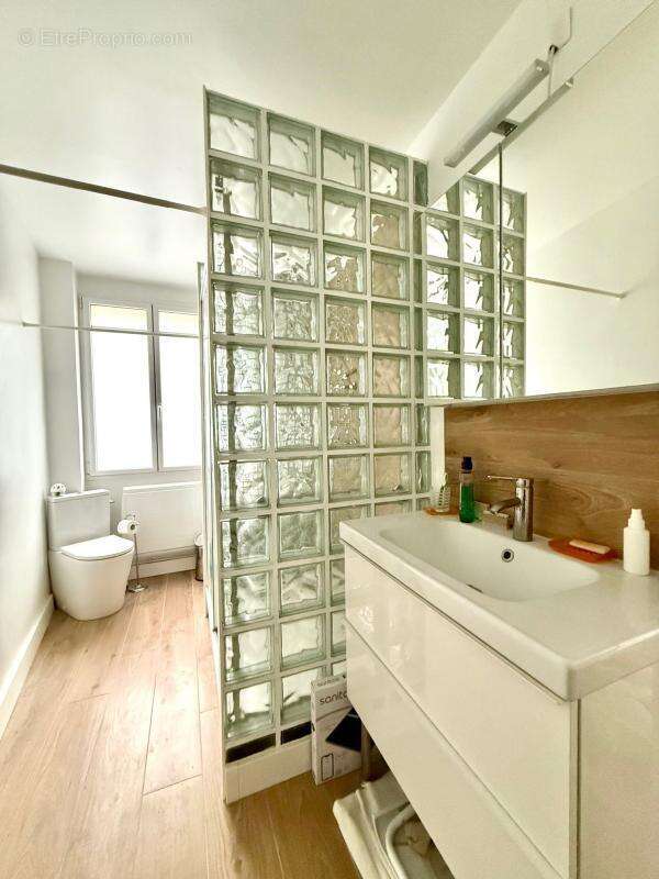 Appartement à PARIS-19E