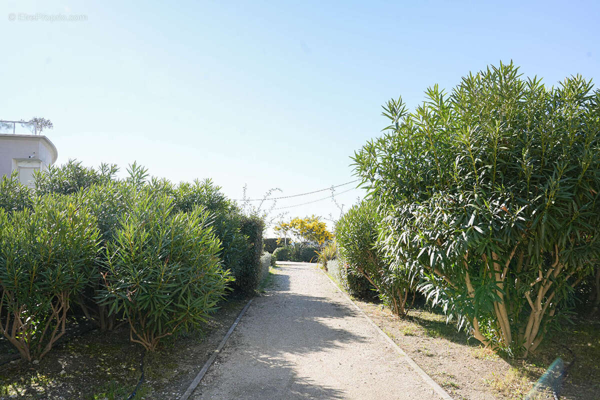 Appartement à CARRY-LE-ROUET