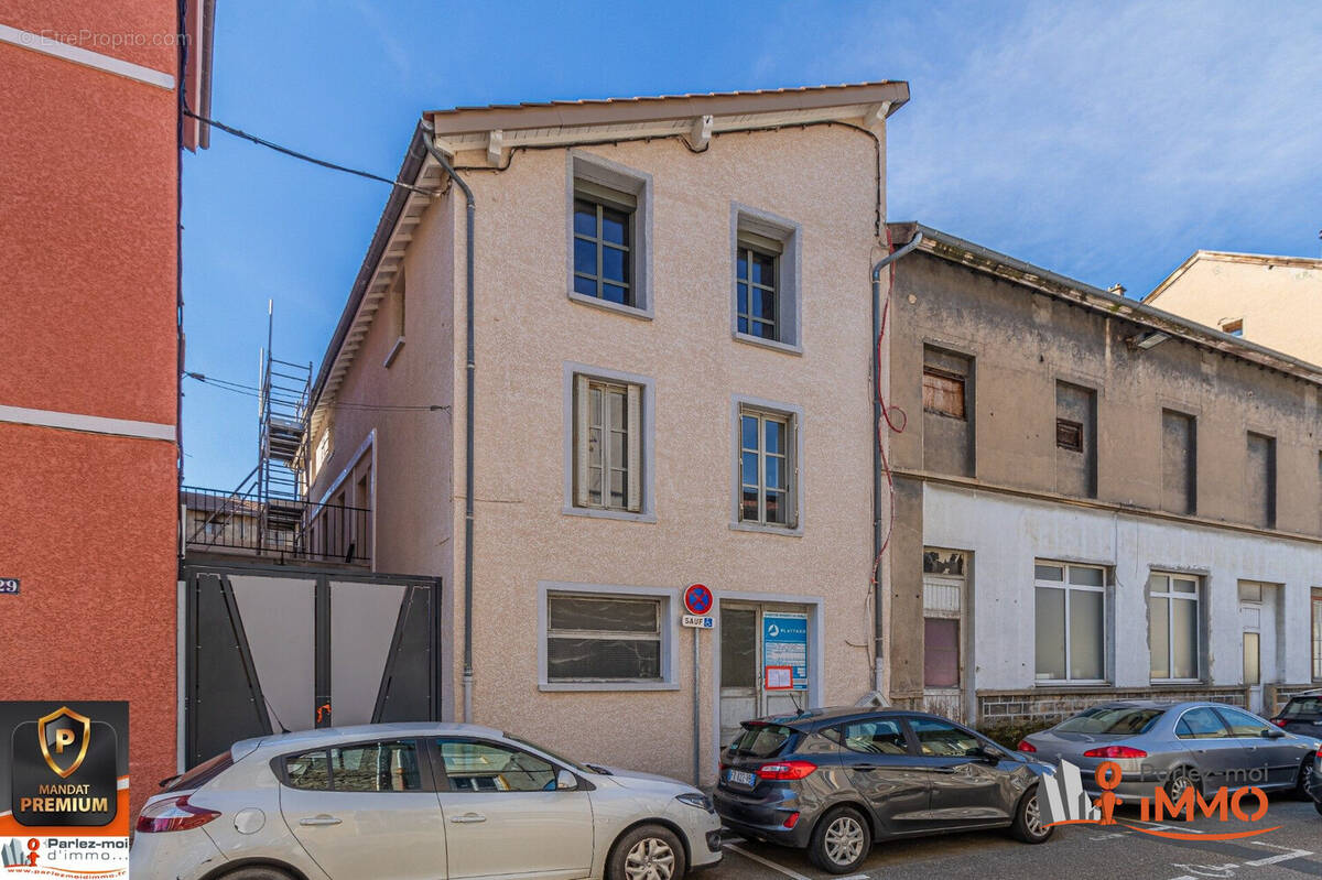 Commerce à TARARE