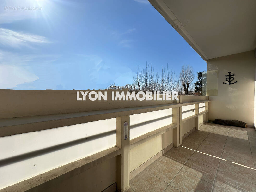 Appartement à LYON-8E