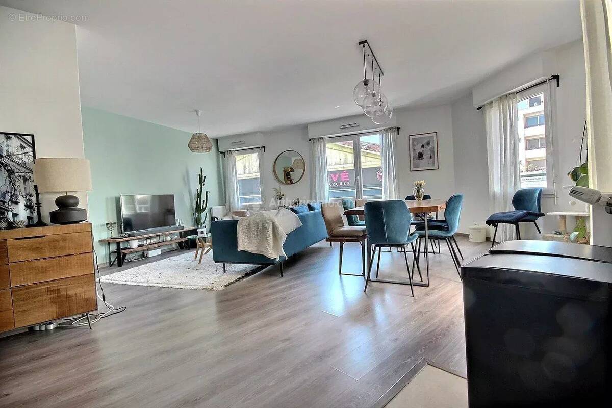 Appartement à ASNIERES-SUR-SEINE