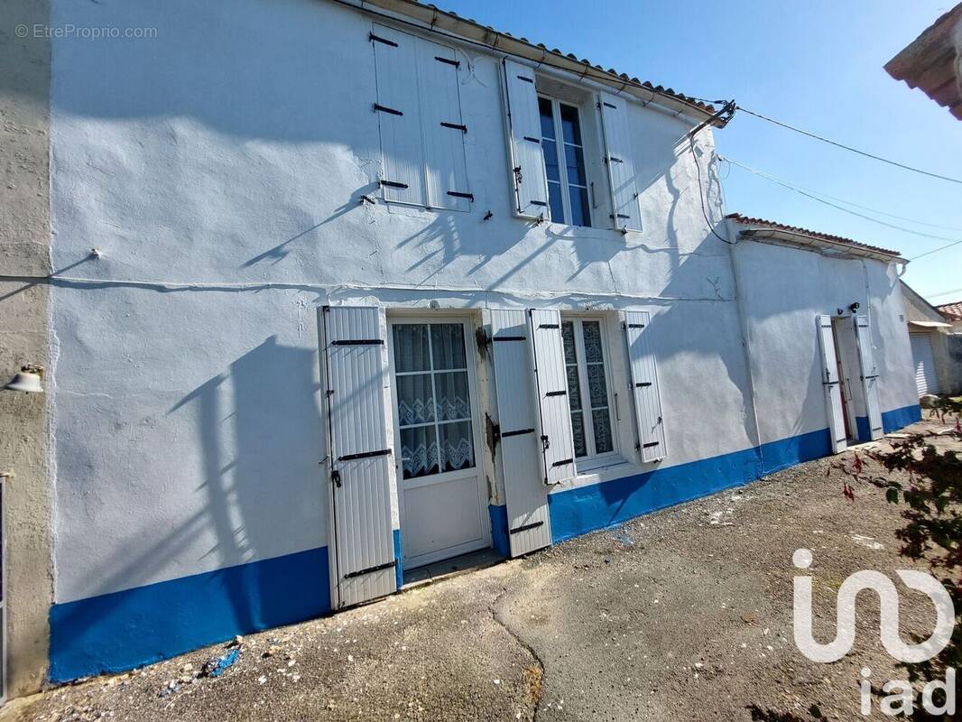 Photo 1 - Maison à MARENNES