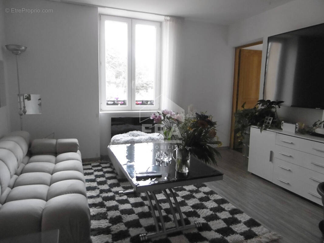 Appartement à LE CANNET-DES-MAURES