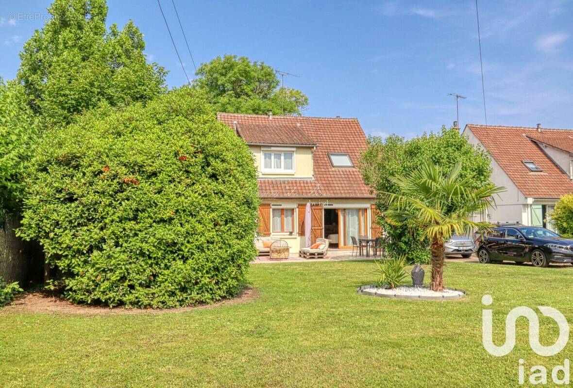 Photo 1 - Maison à SAINT-LEU-D&#039;ESSERENT