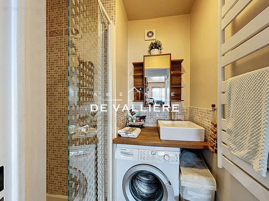 Appartement à SURESNES