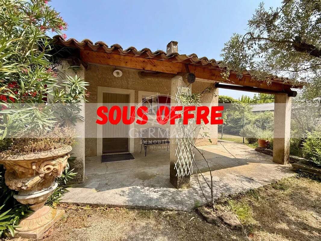 Maison à L&#039;ISLE-SUR-LA-SORGUE