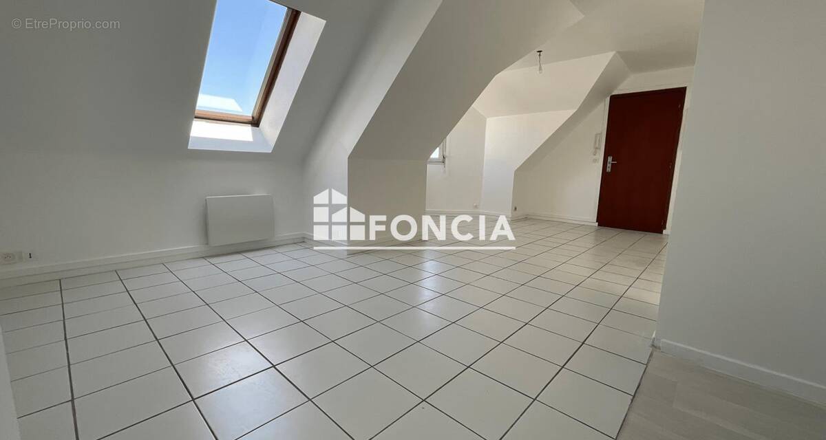 Appartement à SAVIGNY-SUR-ORGE