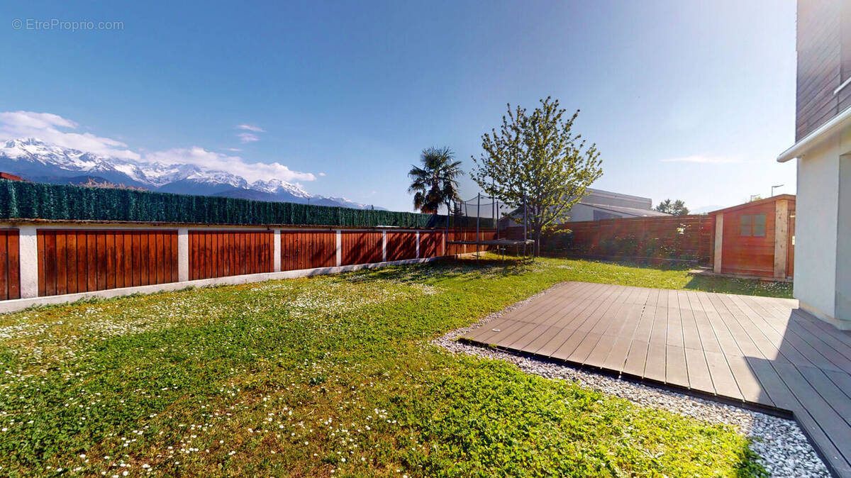 Appartement à CROLLES