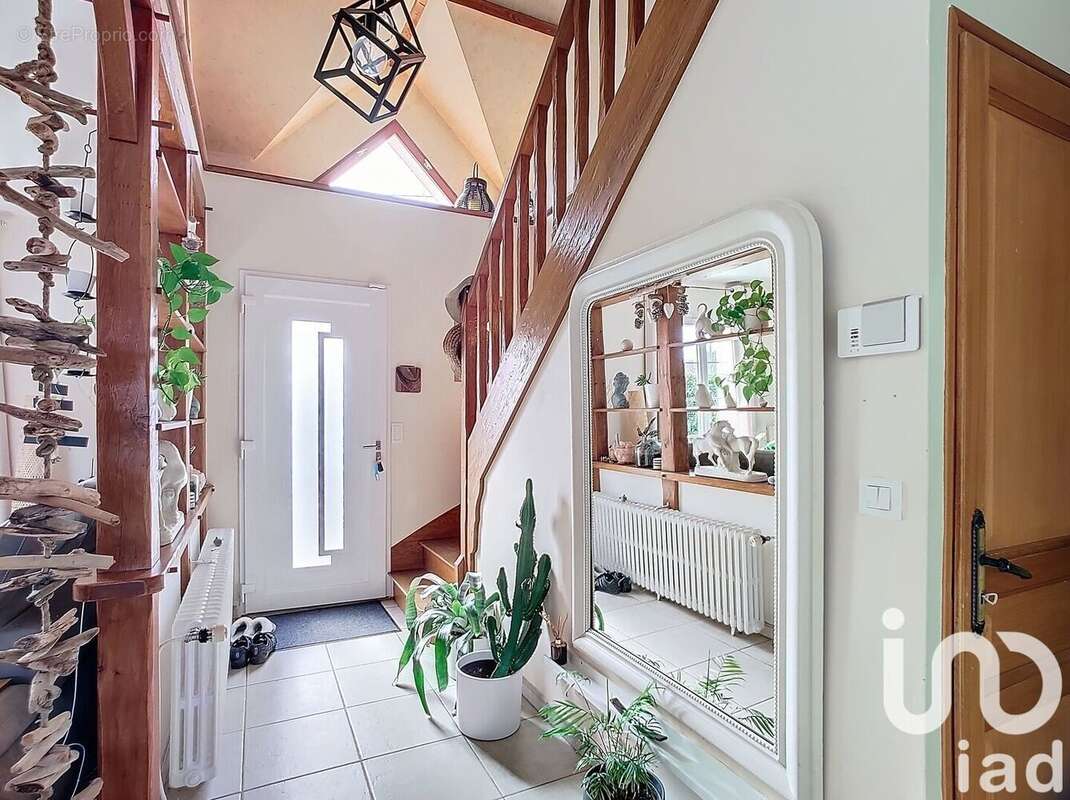 Photo 3 - Maison à FONTAINE-LE-PORT