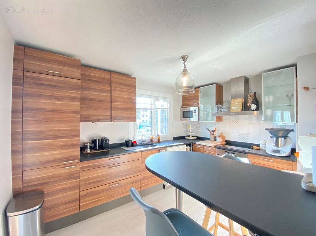 Cuisine dinatoire 5 personnes - Appartement à GEX