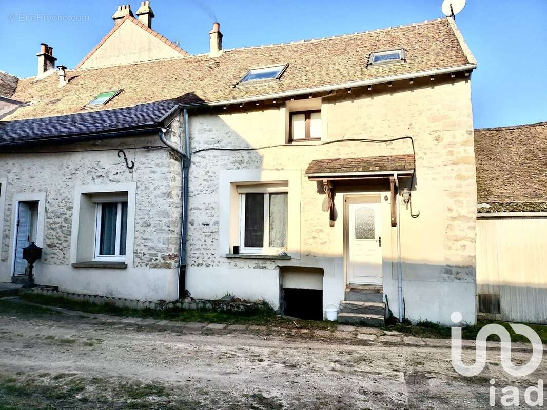 Photo 2 - Maison à LA CHAPELLE-LA-REINE