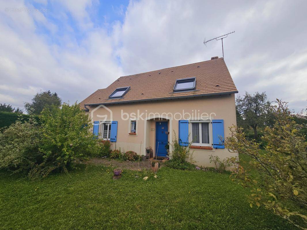 Maison à CHAMBON-LA-FORET