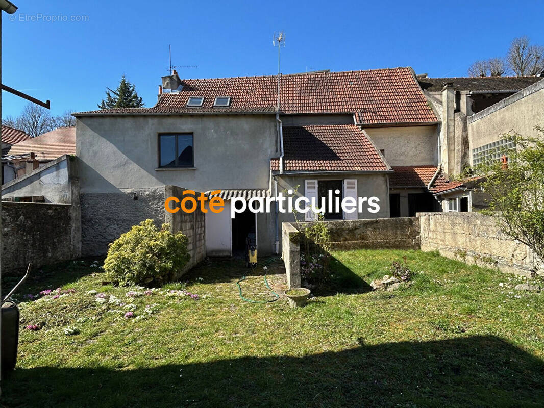Appartement à VILLENEUVE-LE-ROI
