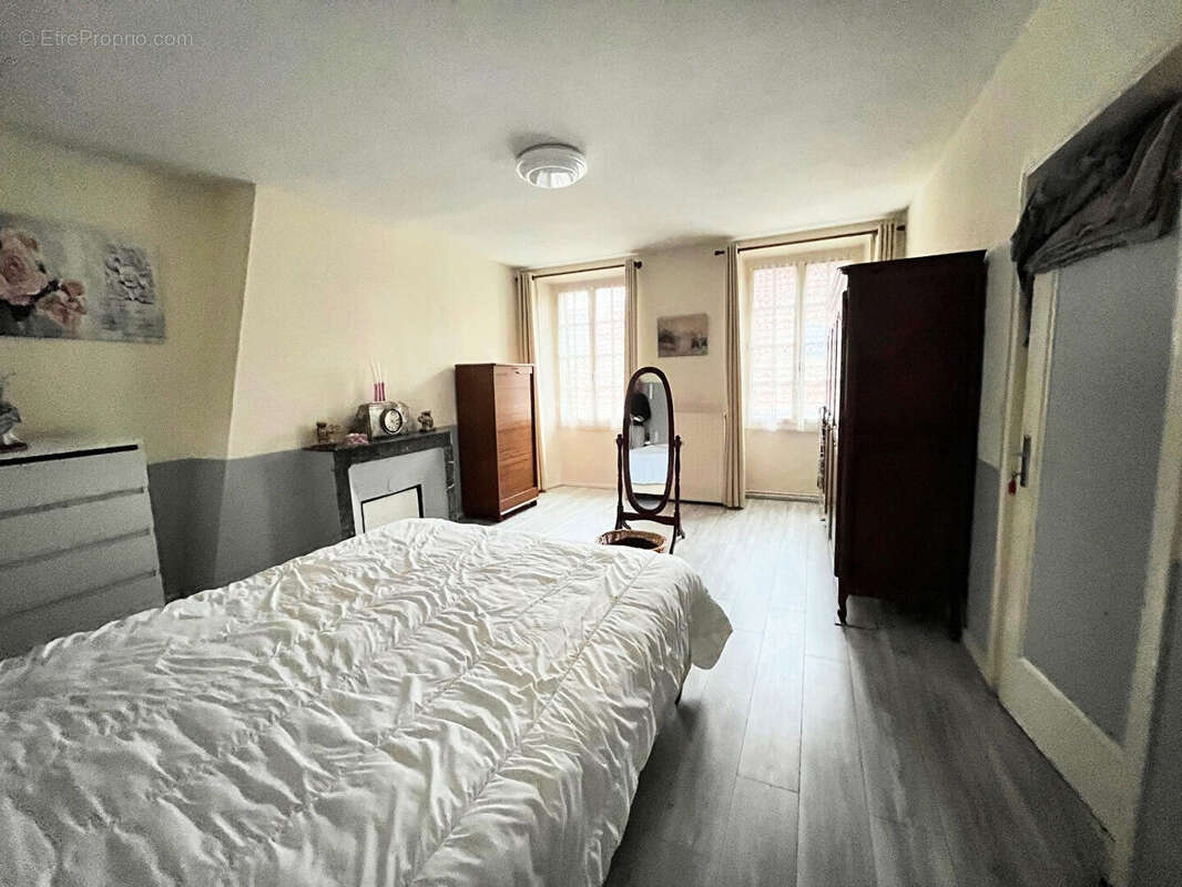 Maison à GUERNES