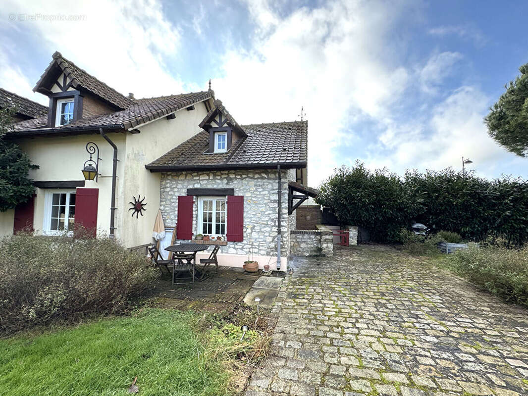 Maison à PACY-SUR-EURE