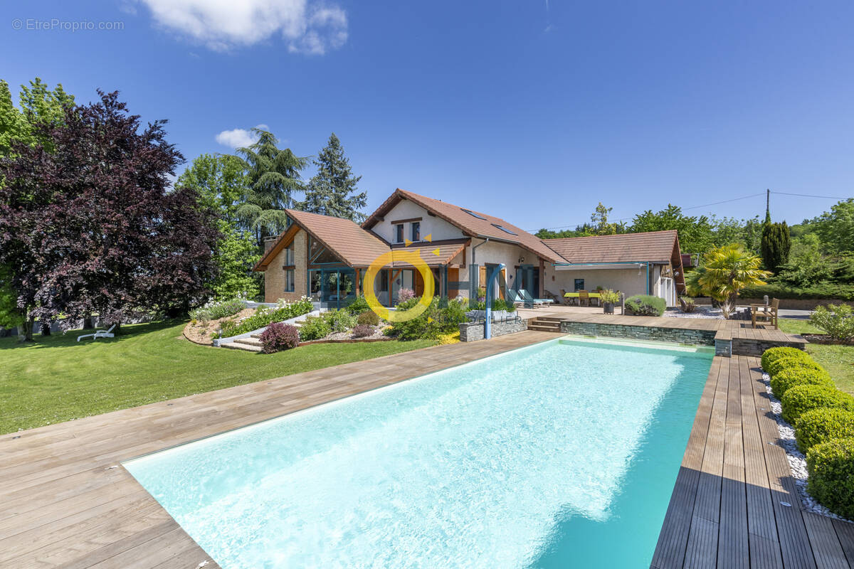 Maison à LES ABRETS