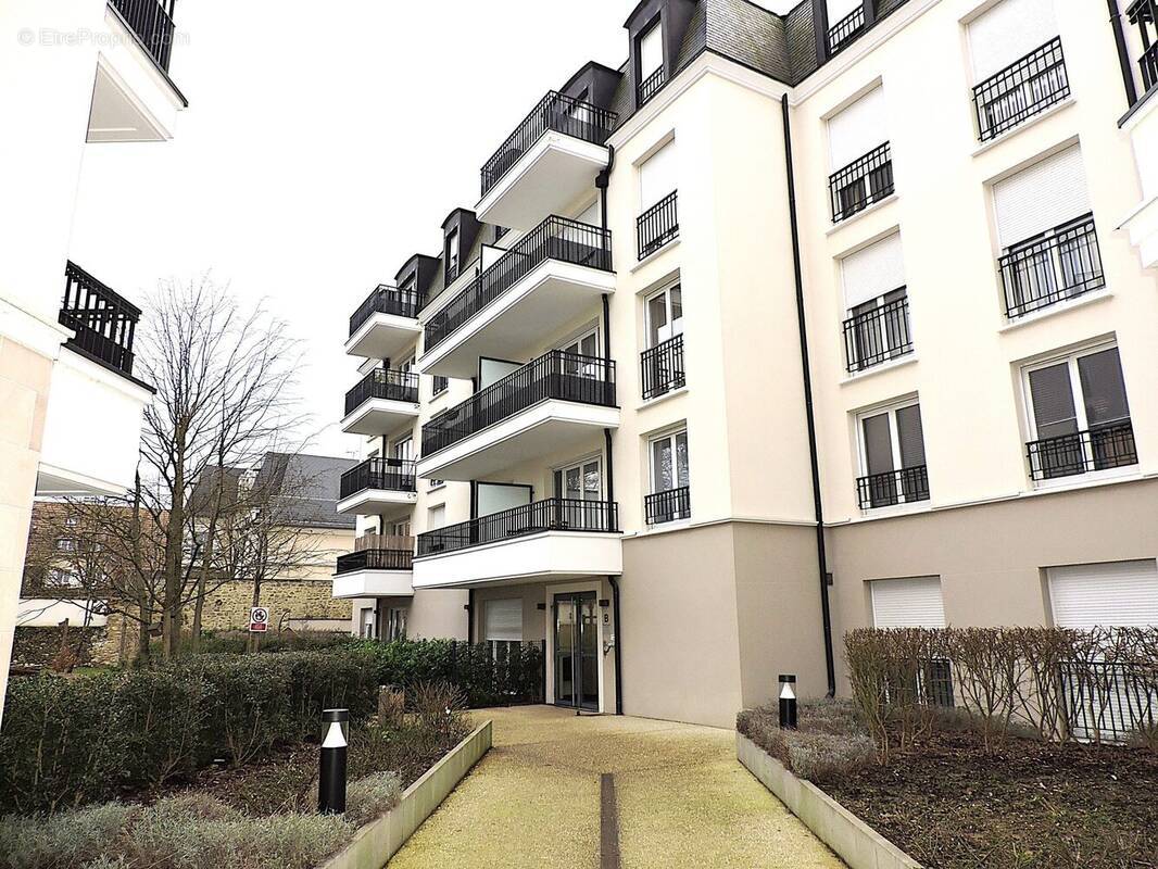 Appartement à LE PLESSIS-TREVISE