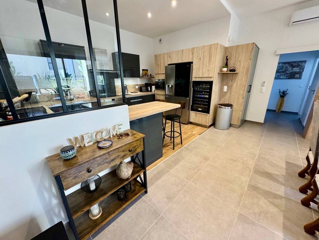 Appartement à VALLAURIS