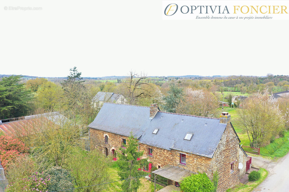 Maison à BAIN-DE-BRETAGNE