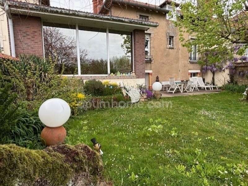 Maison à ETAIN