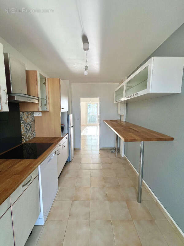 Appartement à PORT-DE-BOUC