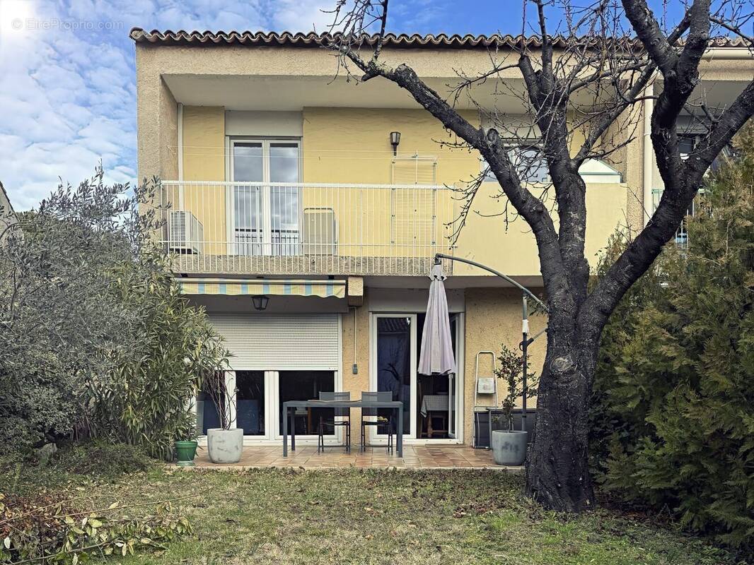 Maison à VENELLES