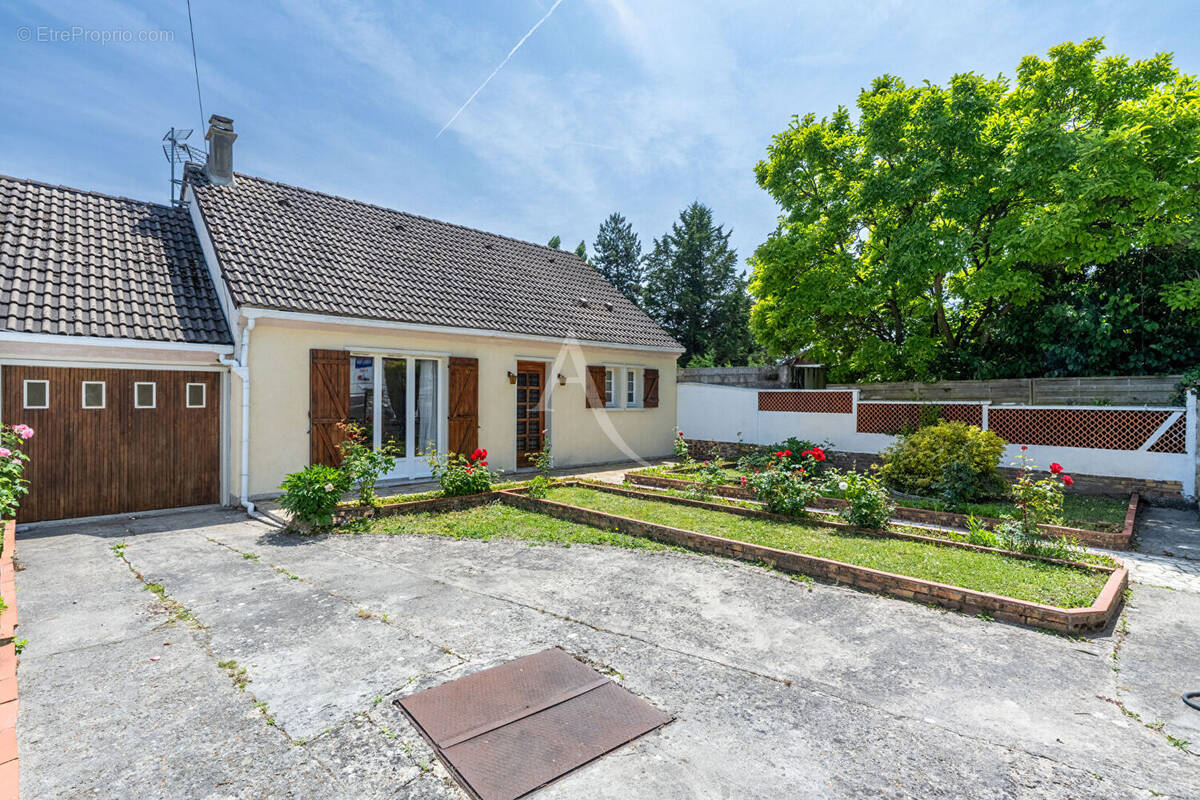 Maison à PONTOISE