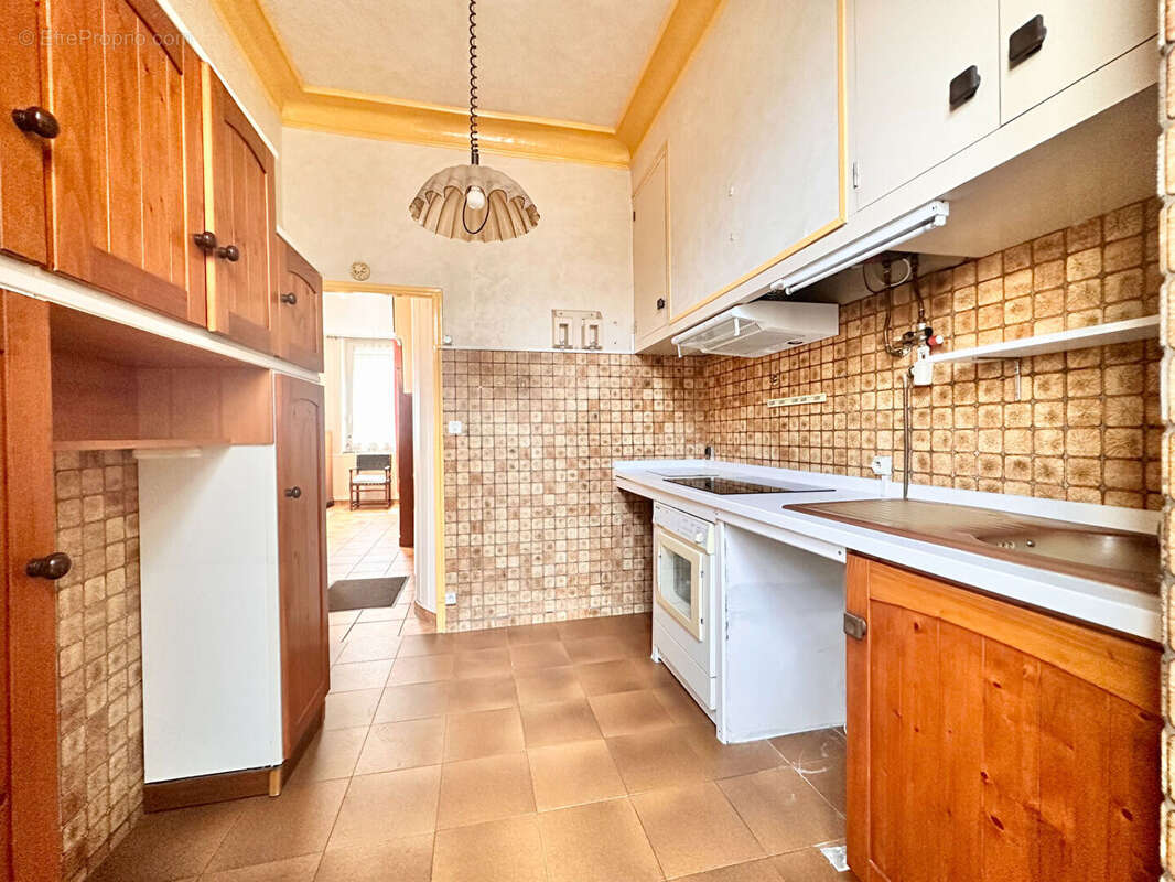 Appartement à MARSEILLE-5E