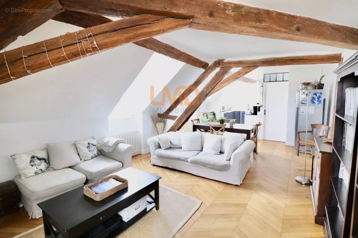 Appartement à VERSAILLES