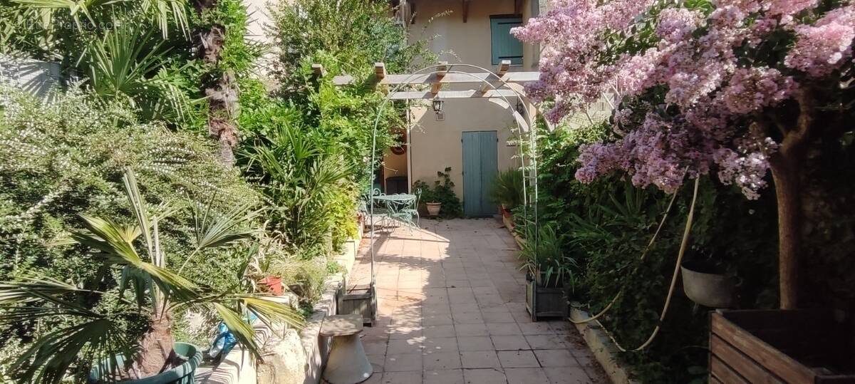 Maison à LALINDE