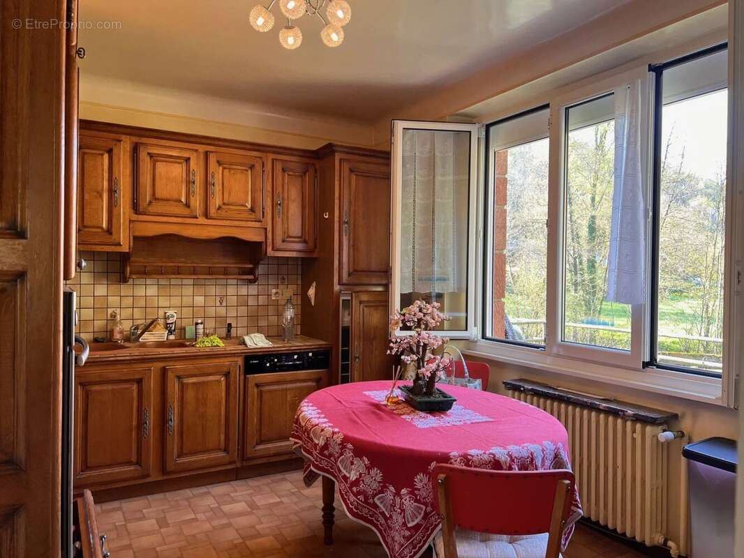 Maison à MARCILLAC-VALLON