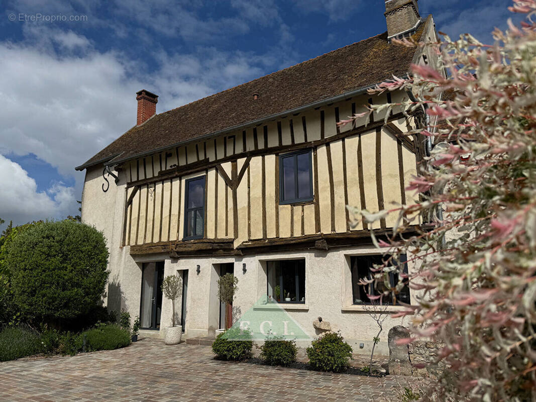 Maison à ARNOUVILLE-LES-MANTES