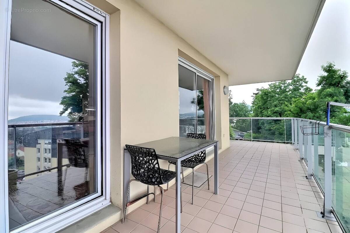 Appartement à CHAMALIERES