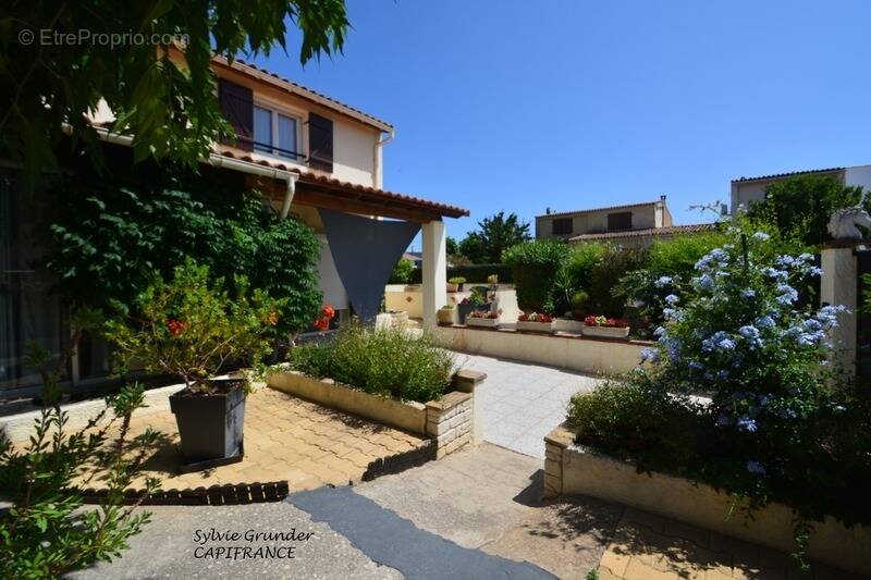 Maison à MIRAMAS