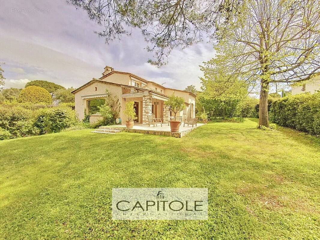 Maison à LA COLLE-SUR-LOUP